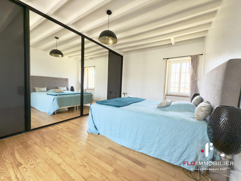 Maison - 137 m² - 6 pièces