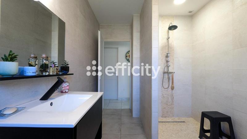 Maison - 120 m² - 4 pièces