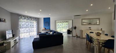 Maison - 167 m² - 7 pièces