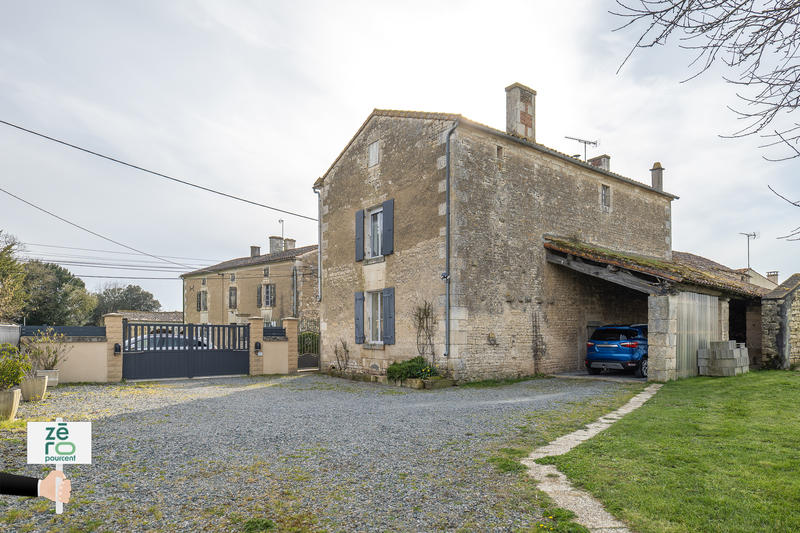 Maison - 219 m² - 6 pièces