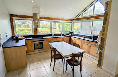 Maison - 200 m² - 7 pièces