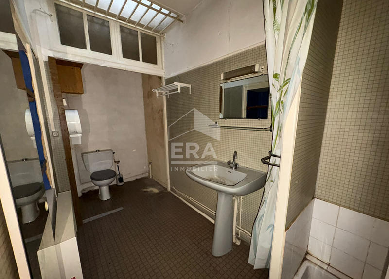 Immeuble - 140 m² - 10 pièces