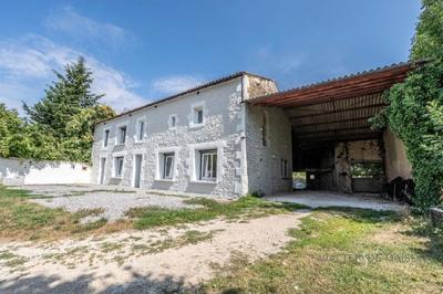 Maison - 212 m² - 10 pièces