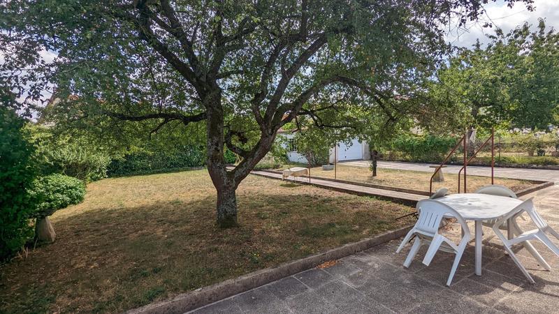 Maison traditionnelle - 127 m² - 6 pièces