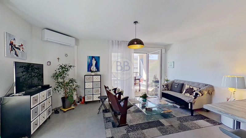 Appartement - 75 m² - 4 pièces