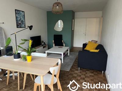 Chambre - 9 m² - 1 pièce