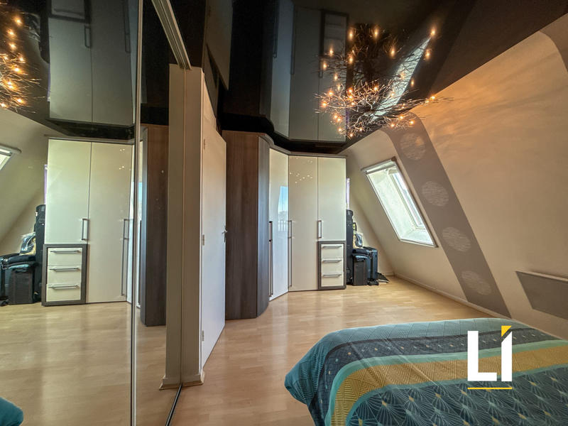 Appartement - 98 m² - 4 pièces