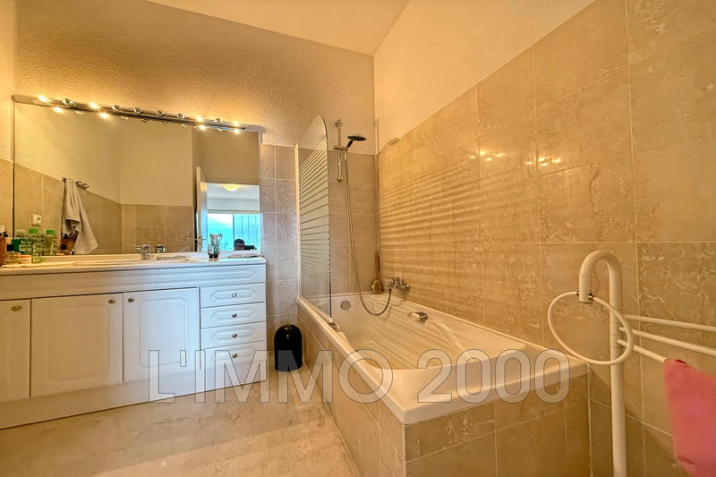 Appartement - 106 m² - 4 pièces