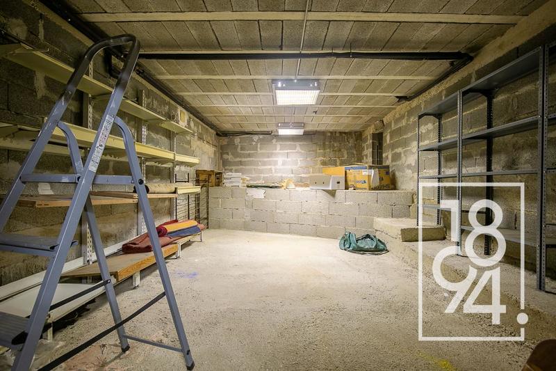 Maison - 192 m² - 7 pièces