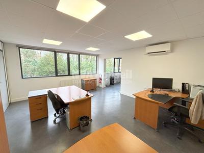 Bureau - 500 m²