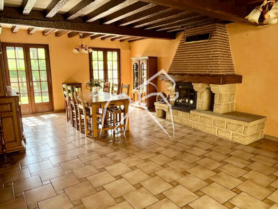 Maison - 167 m² - 6 pièces