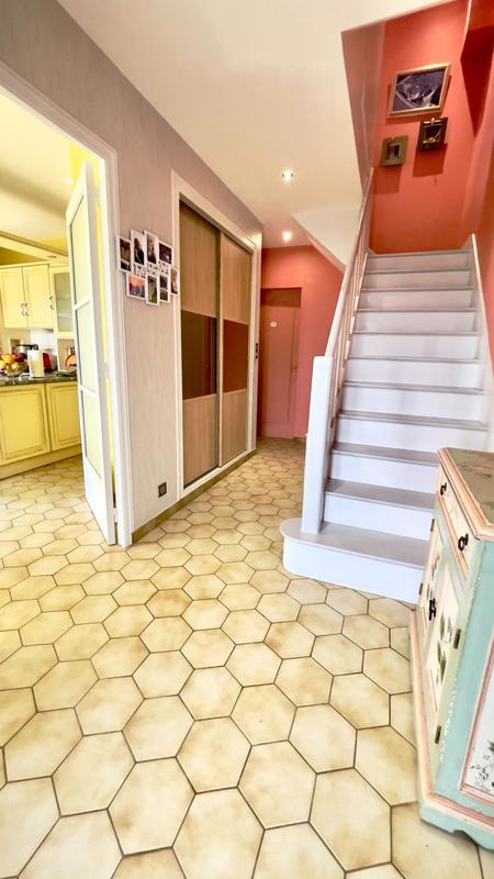 Maison - 127 m² - 5 pièces