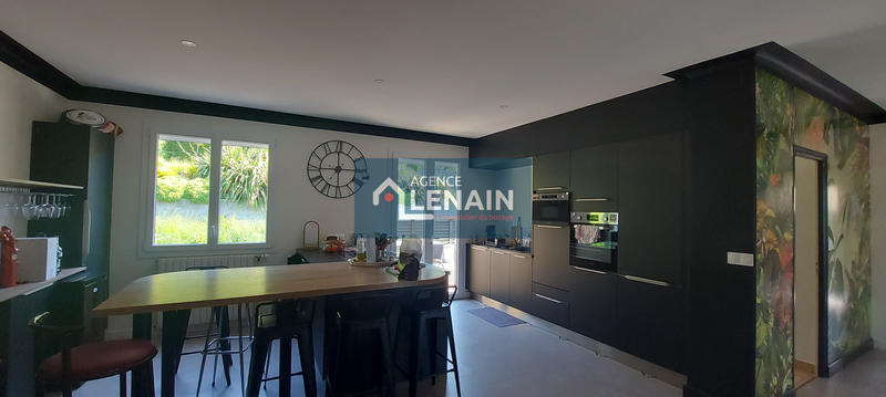 Maison - 168 m² - 6 pièces