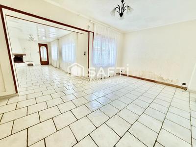 Maison - 98 m² - 5 pièces