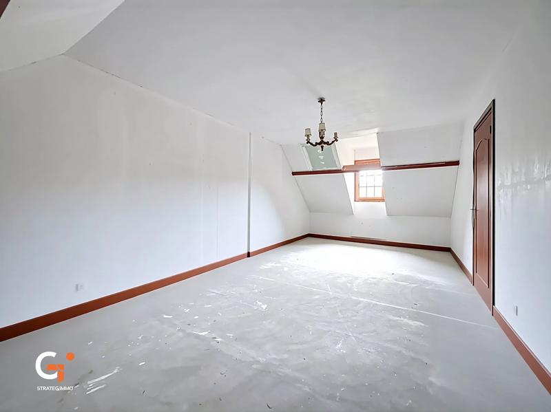 Maison - 160 m² - 6 pièces