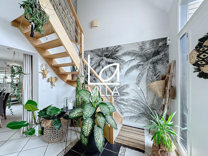 Maison - 166 m² - 5 pièces