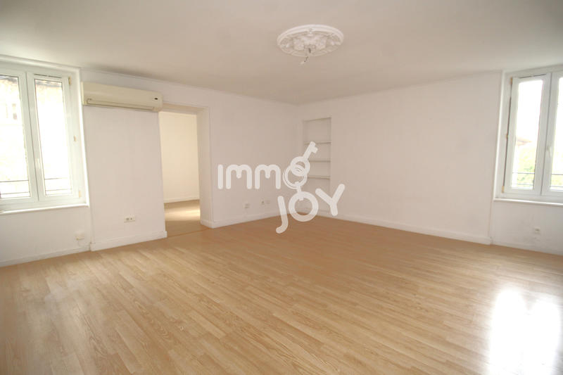 Appartement - 83 m² - 4 pièces