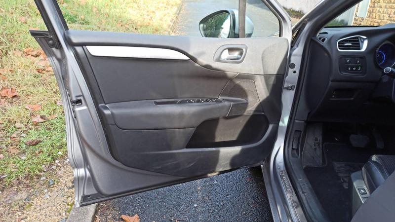 Citroën C4 II 1.2 PureTech 130 Eat6 Shine