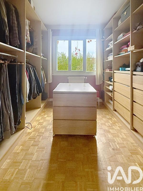 Maison - 161 m² - 8 pièces