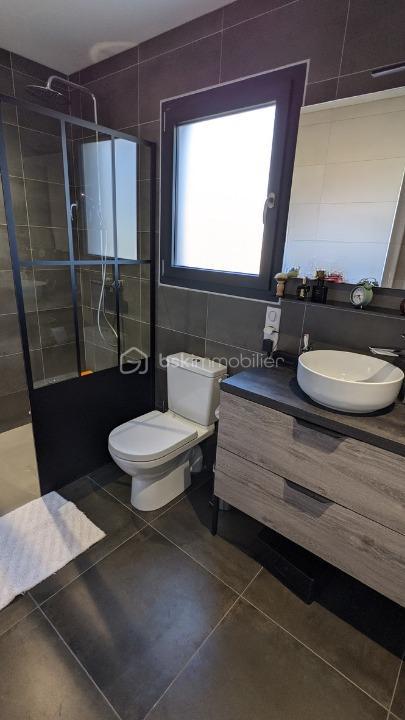 Maison - 145 m² - 6 pièces