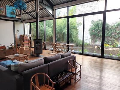 Appartement - 270 m² - 6 pièces