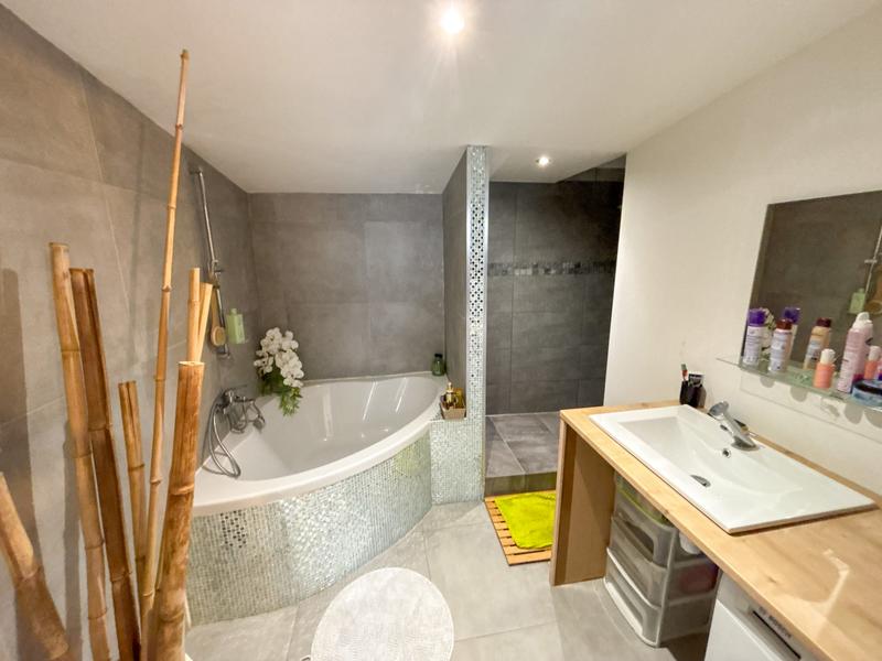 Maison - 140 m² - 4 pièces