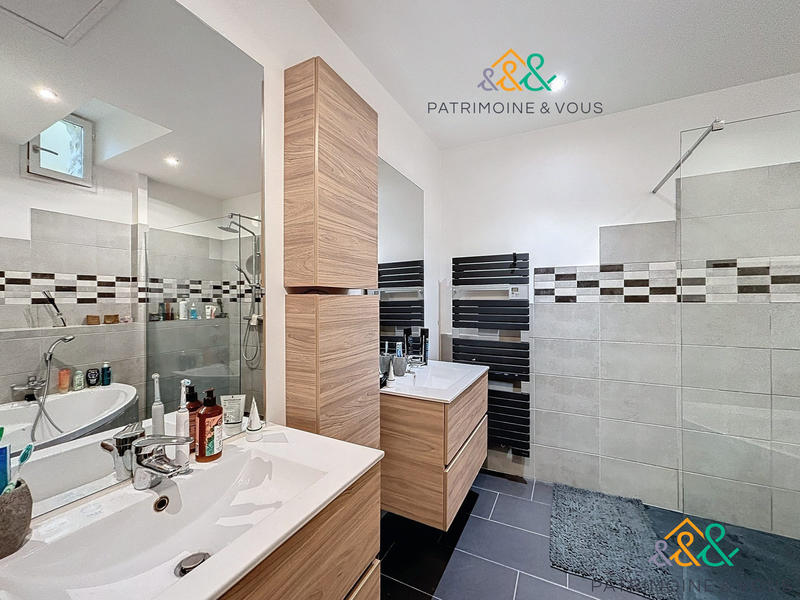 Maison traditionnelle - 109 m² - 4 pièces