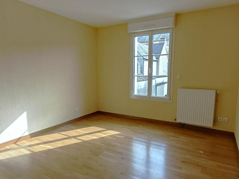 Maison - 182 m² - 7 pièces