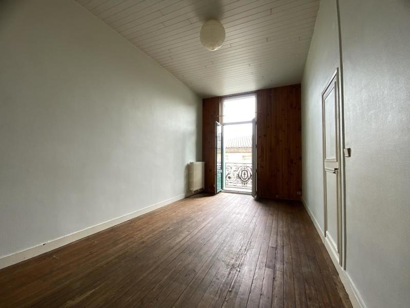 Maison - 654 m² - 11 pièces