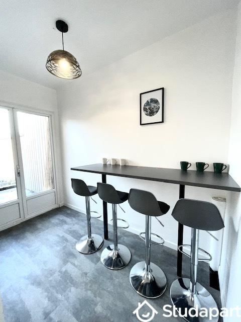 Chambre - 12 m² - 1 pièce