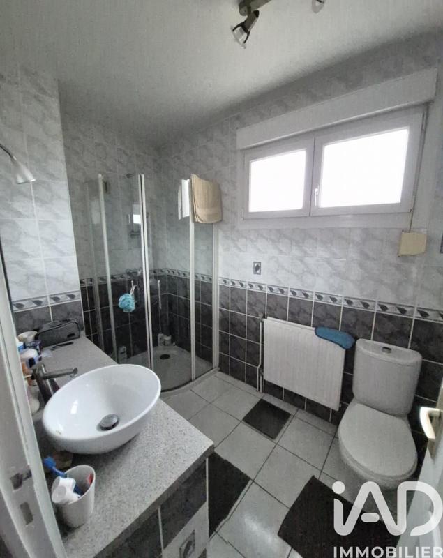 Maison - 92 m² - 5 pièces