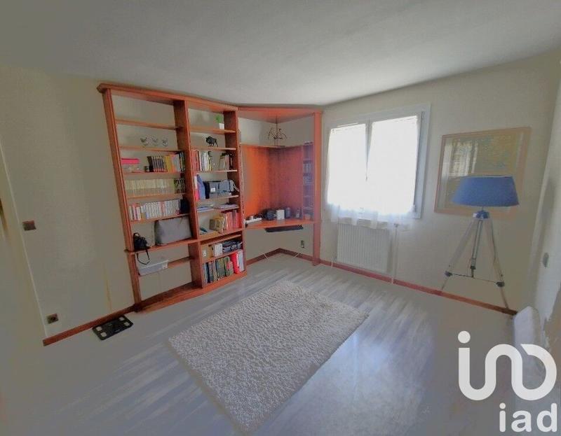 Maison - 251 m² - 10 pièces