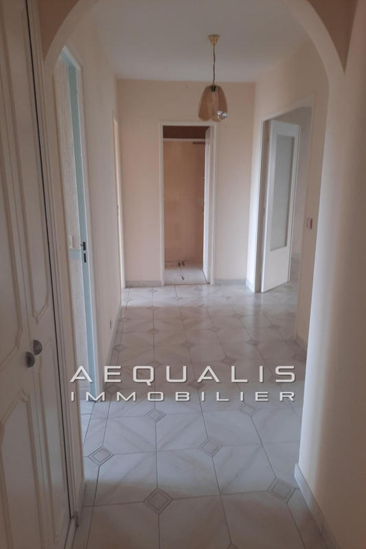 Appartement - 72 m² - 3 pièces