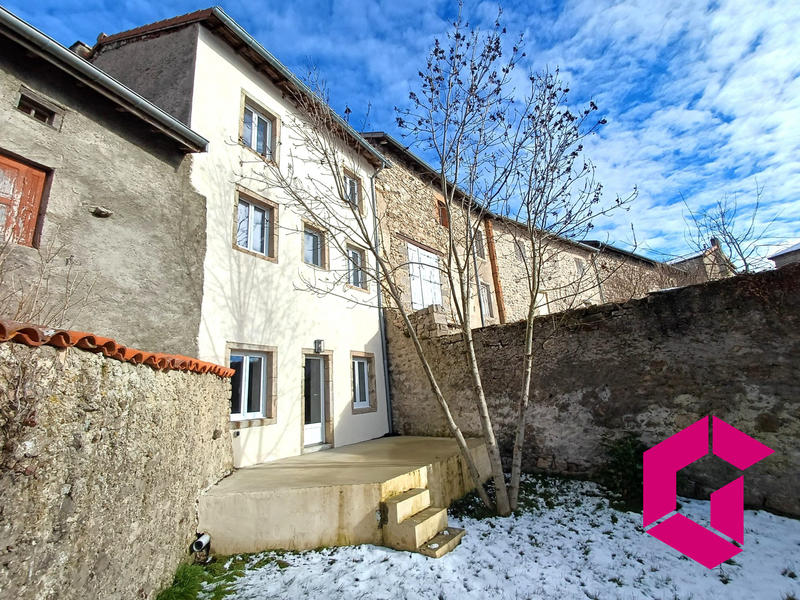 Maison - 105 m² - 5 pièces