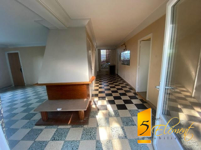 Maison ancienne - 198 m² - 6 pièces