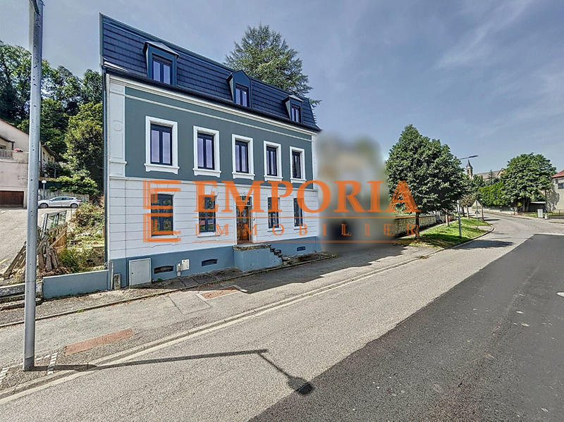 Maison - 255 m² - 6 pièces