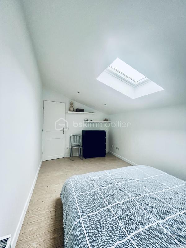 Maison - 190 m² - 11 pièces