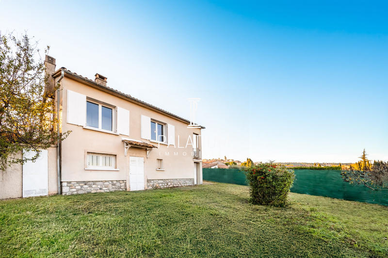 Maison - 113 m² - 7 pièces