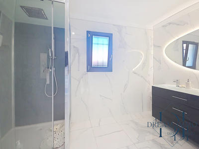 Villa - 136 m² - 5 pièces