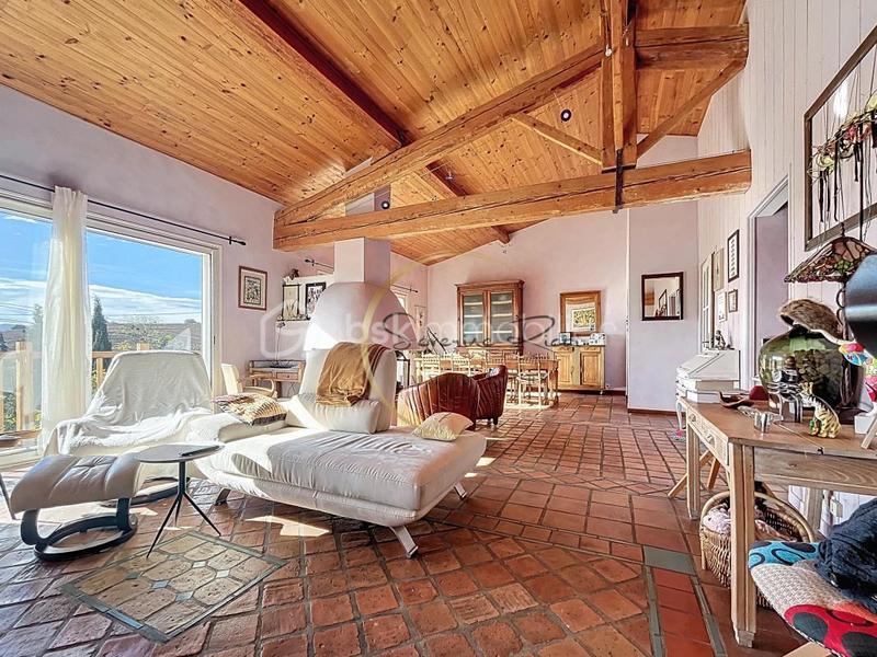 Maison - 120 m² - 4 pièces