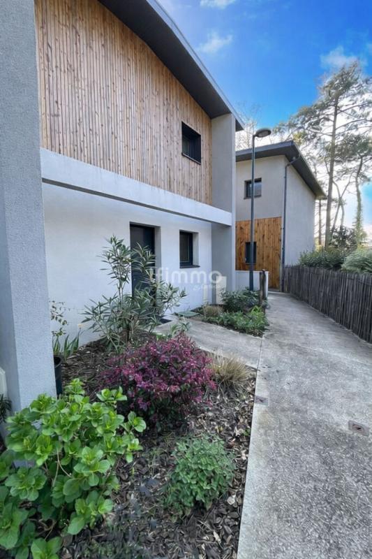 Maison - 67 m² - 3 pièces