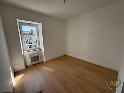 Immeuble - 181 m² - 10 pièces