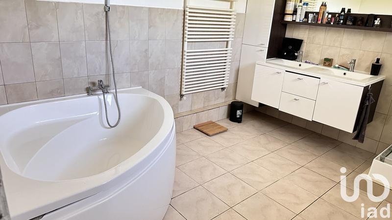 Maison - 150 m² - 7 pièces