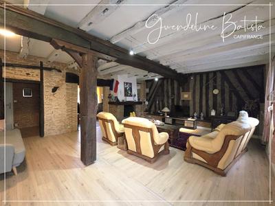 Maison - 215 m² - 6 pièces