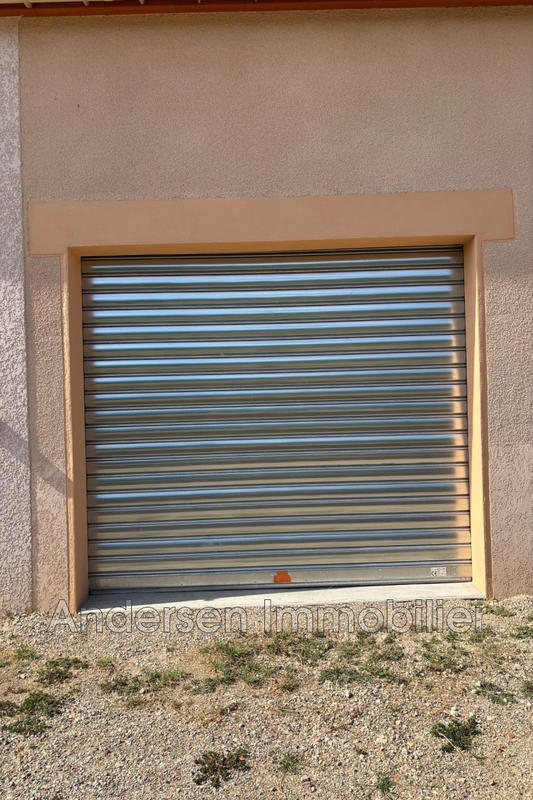 Parking / Garage - 28 m²