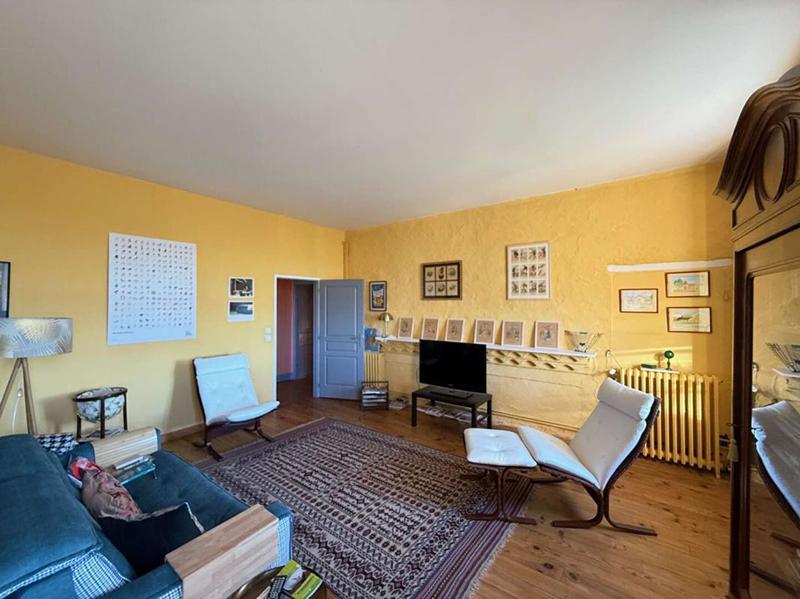 Propriété - 430 m² - 14 pièces