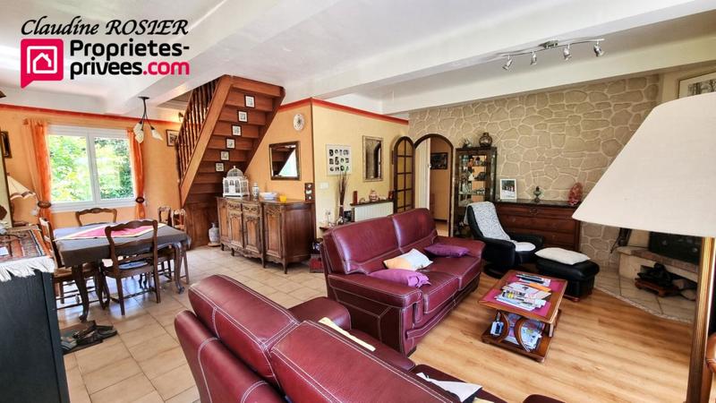 Maison - 237 m² - 9 pièces