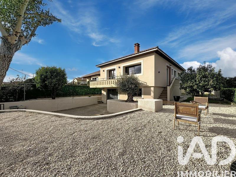 Maison - 103 m² - 4 pièces