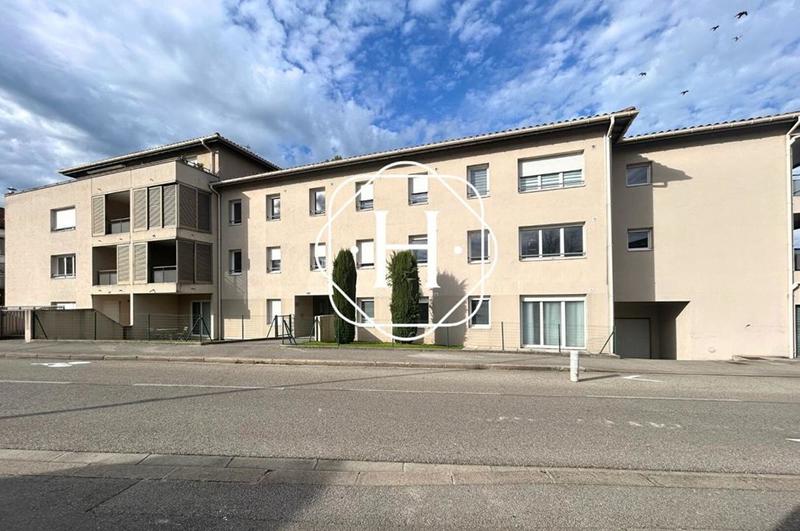 Appartement - 90 m² - 4 pièces