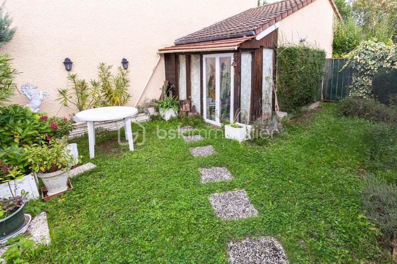 Maison - 151 m² - 6 pièces